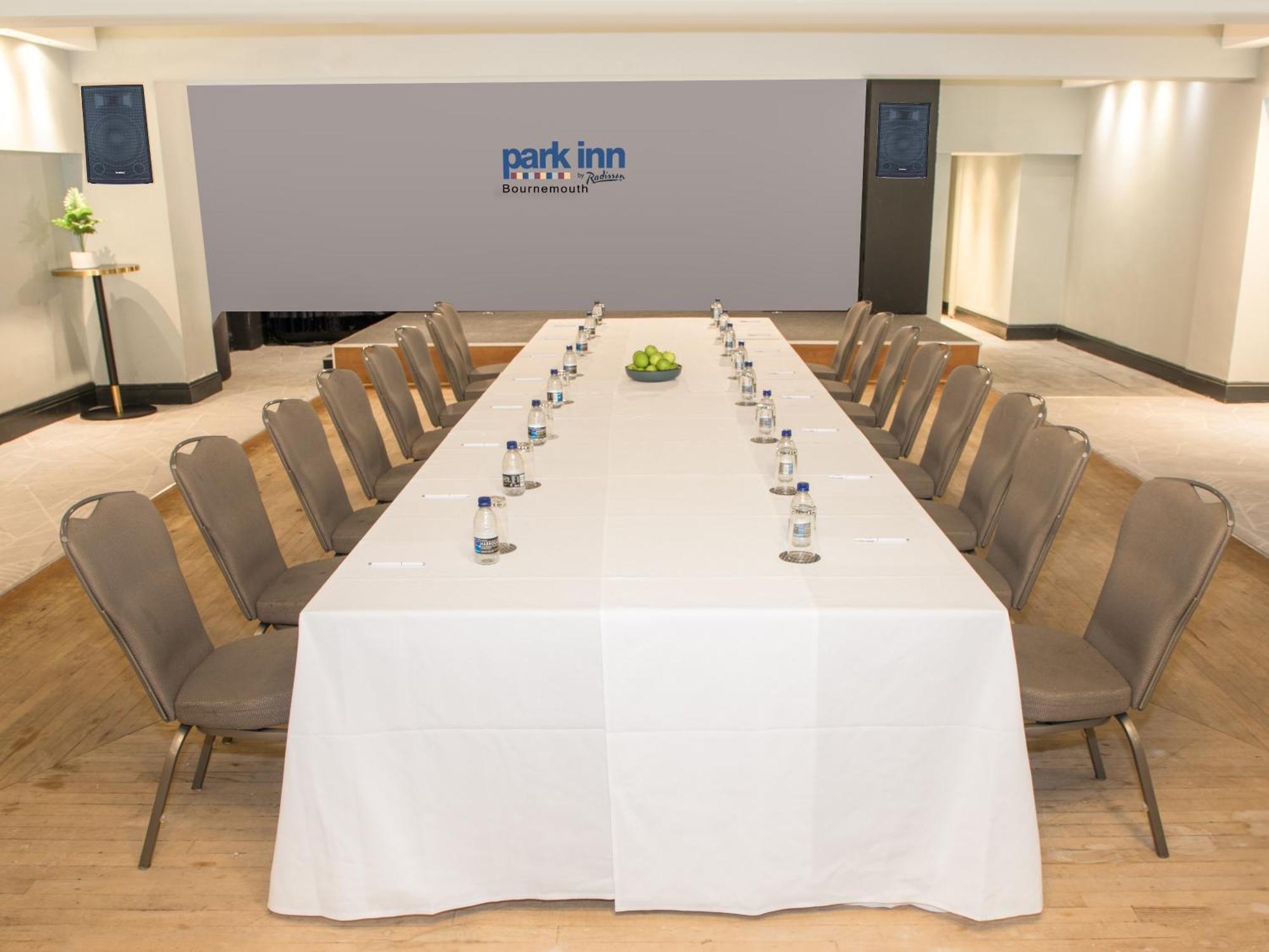Park Inn By Radisson Bournemouth Exterior photo